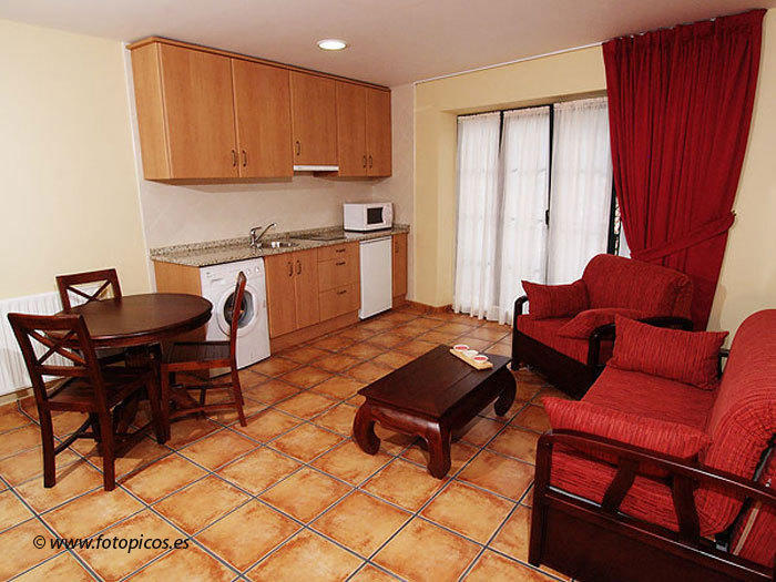 Apartamentos Villa De Cabrales Arenas De Cabrales Værelse billede