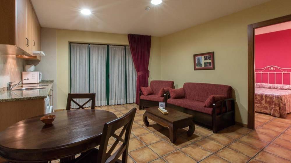 Apartamentos Villa De Cabrales Arenas De Cabrales Værelse billede