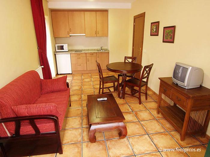 Apartamentos Villa De Cabrales Arenas De Cabrales Eksteriør billede